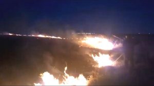 (VIDEO) ACUM: ARDE ÎN BRADU!