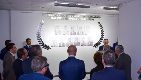 A FOST INAUGURATĂ GALERIA ȘEFILOR POLIȚIEI ARGEȘ