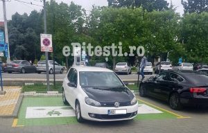 STAȚIA SMART DIN PITEȘTI, BLOCATĂ DE UN ”BIZON”