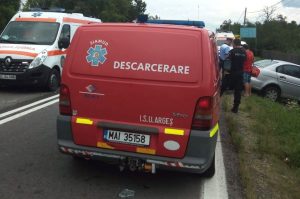 ACCIDENT GRAV LA ALBOTA. O PERSOANĂ ESTE ÎNCARCERATĂ