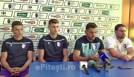 (VIDEO) MECI DE FOC ÎN TRIVALE. SUPORTERII LUI FC ARGEȘ N-AU VOIE SĂ LIPSEASCĂ!