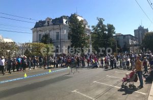 (VIDEO) STRADĂ DIN PITEȘTI ÎNCHISĂ PENTRU MAȘINI