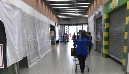 S-A TRAS TEMPORAR „CORTINA” LA KAUFLAND GĂVANA