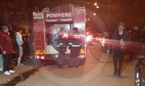 ARGEȘ: O MAȘINĂ A INRAT ÎNTR-UN CONTOR DE GAZE