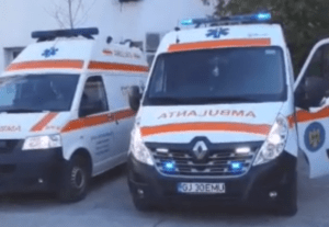 (VIDEO) MOMENT DE RECULEGERE LA SAJ ARGEȘ ÎN MEMORIA AMBULANȚIERULUI CARE A MURIT INFECTAT CU COVID-19