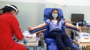 VIDEO: POLIȚIȘTII ARGEȘENI DONEAZĂ SÂNGE