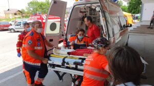 UPDATE/VIDEO: COPILUL LOVIT DE CAL ÎN INIMĂ A MURIT