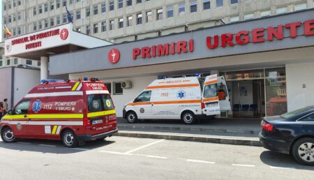 Accident în Pitești. Un copil a ajuns la spital