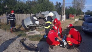 UPDATE/VIDEO: A MAI MURIT O VICTIMĂ A ACCIDENTULUI PROVOCAT DE TÂNĂRA CARE S-A URCAT FĂRĂ PERMIS LA VOLAN