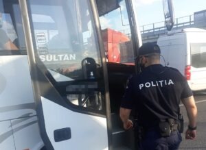 ARGEȘ: SUTE DE VERIFICĂRI ȘI ZECI DE AMENZI PENTRU NERESPECTAREA MĂSURILOR STĂRII DE ALERTĂ