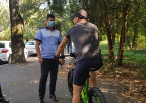 POLIȚIA ARGEȘ: UNUL DIN CINCI BICICLIȘTI ESTE ACCIDENTAT ÎN JUDEȚ