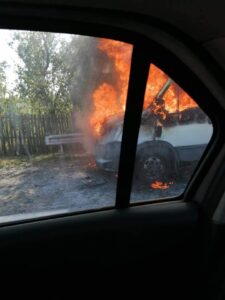 UPDATE/FOTO: ARDE O DUBĂ LA MORĂREȘTI