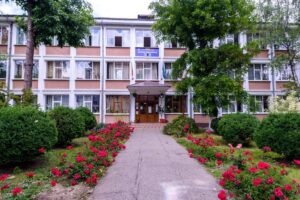 Școala Gimnazială „Traian” Pitești angajează!
