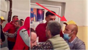 VIDEO: PRIMARUL DIN BÂRLA ȘI DOI MEMBRI AI FAMILIEI SALE, AGRESAȚI DE ADVERSARII POLITICI. UN MEDIC, LOVIT ȘI EL