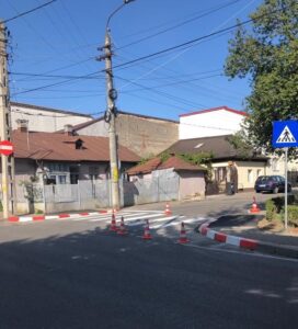 ATENŢIE, ŞOFERI. SE AMENAJEAZĂ O NOUĂ TRECERE DE PIETONI ÎN PITEŞTI