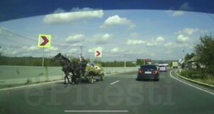 VIDEO: INCREDIBIL! CU CĂRUȚA, PE CONTRASENS, AZI, PE UN DRUM NAȚIONAL