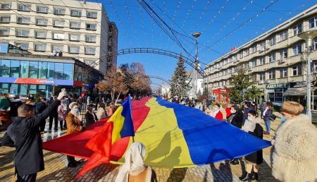 VIDEO: ZIUA NAŢIONALĂ A ROMÂNIEI, CELEBRATĂ ACUM ÎN PITEŞTI