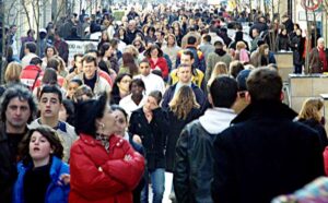 Mioveni: Câştigă bani frumoşi completând chestionare pentru Primărie