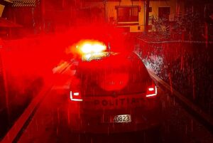Beat şi fără permis, a făcut accident şi a fugit împreună cu pasagerul