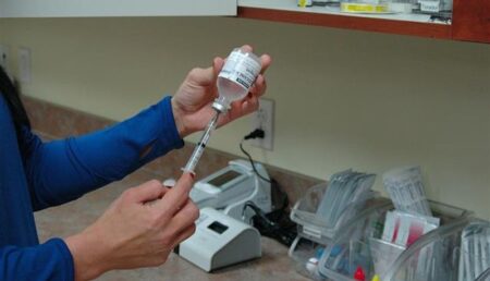 Începe vaccinarea „mobilă” în Argeş