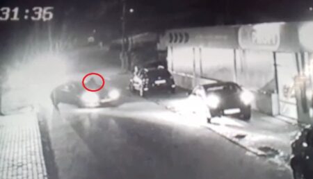 Video: A vrut să îl omoare cu maşina! Momentele, surprinse pe camerele de la stradă