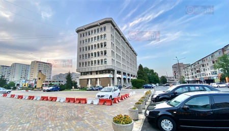 O firmă de „curte” din Moşoaia are contracte de sute de mii de euro cu CJ Argeş