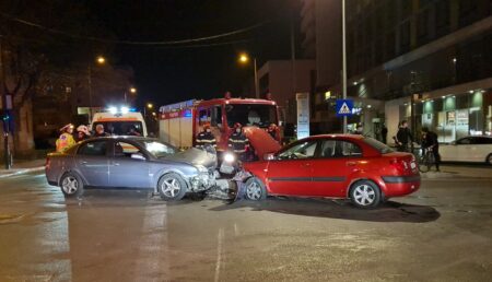 Video – Accident cu două autoturisme pe Calea București
