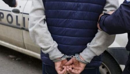 Pitești: Puști de 14 ani, reținut după ce și-a bătut amicul de aceeași vârstă
