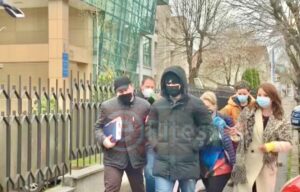 Poliţiştii implicaţi în uciderea bărbatului la Autogara Sud au fost arestaţi