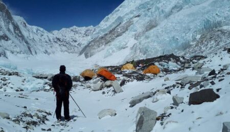 Alpinist argeșean, surprins de avalanșă în Himalaya! 
