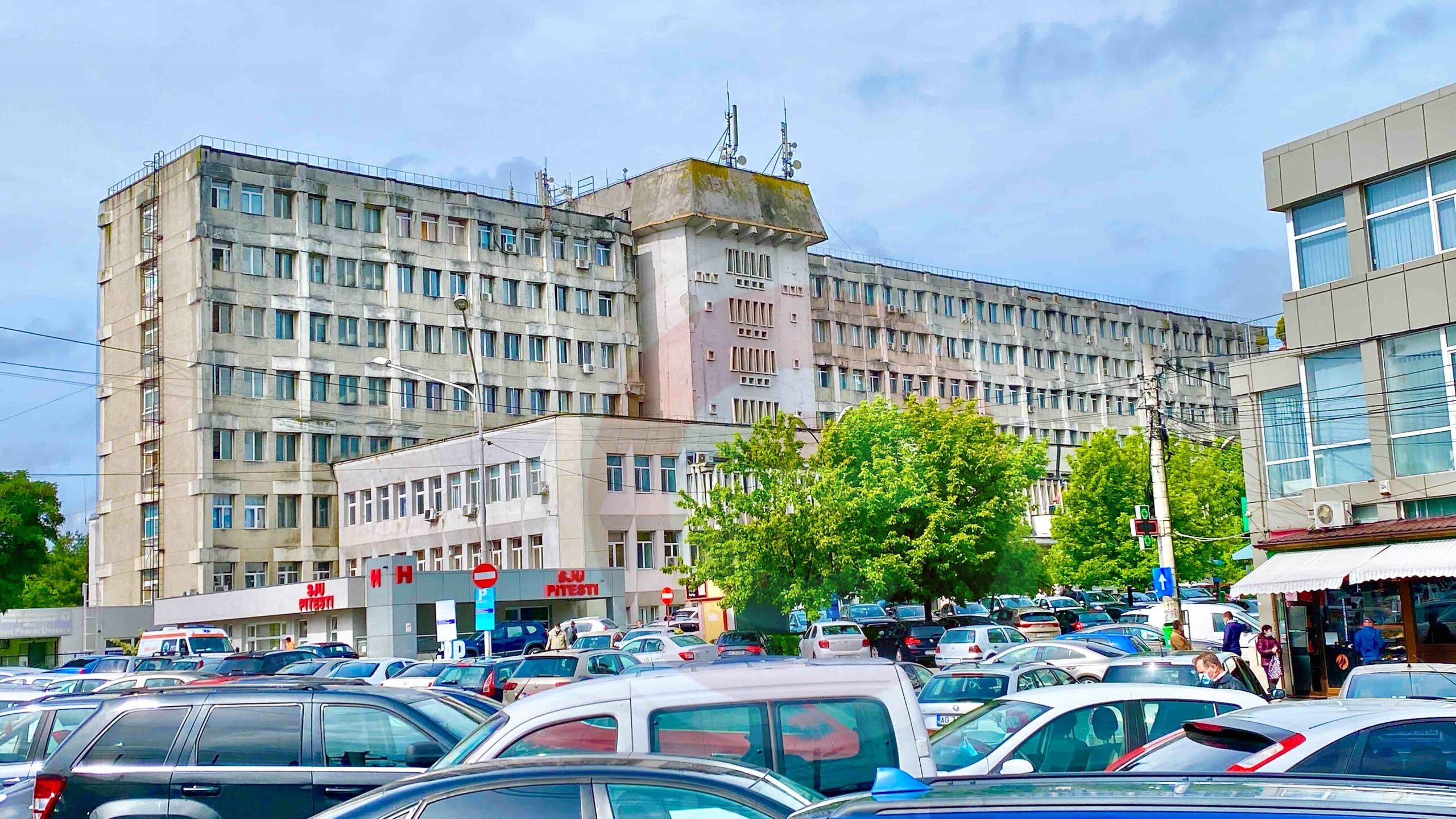 Angajări la Spitalul Județean de Urgență Pitești. Multe posturi disponibile