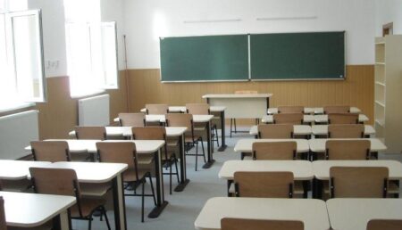 Argeș: Sute de elevi absenți și un eliminat, la proba la alegere la BAC