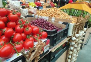 Comercianții ambulanți din Pitești, „vânați” de Poliția Locală