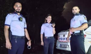 Update/Furt auto Trivale: Ei sunt poliţiştii care l-au prins pe tânăr în flagrant