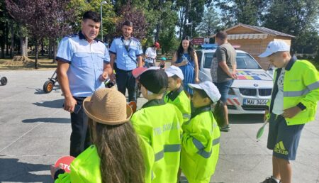 Video – Pitești: Siguranța celor mici, prioritatea polițiștilor