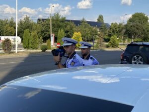 Piteștean cu Audi la „blană” prin localitate, a rămas pieton