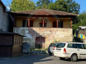 Video: Casa – monument a unui fost primar din Piteşti, o ruină