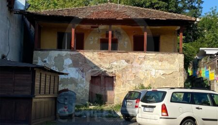 Video: Casa – monument a unui fost primar din Piteşti, o ruină