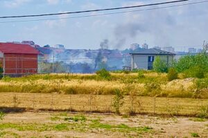 Incendii pe suprafeţe întinse în Argeş