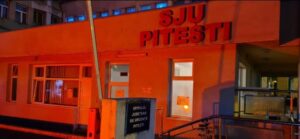 Video – Spitalul Județean de Urgență Pitești, iluminat în portocaliu