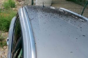 Piteşti: A parcat maşina sub podul de pe Autostradă şi s-a „fript”
