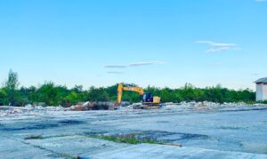 Video: A început demolarea în Piteşti pentru noul Kaufland
