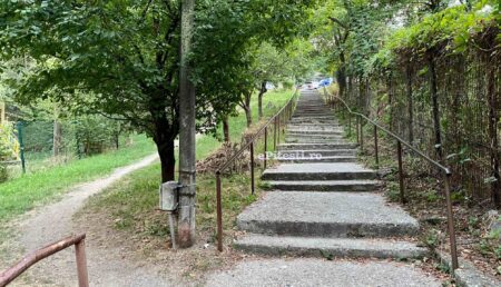 Video – Lovitură pentru firma care voia să reabiliteze scările din Pitești cu 60.000 €