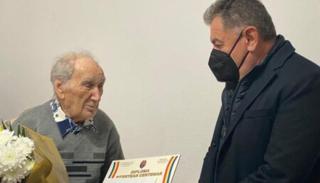 Piteștean, veteran de război, sărbătorit la aniversarea a 100 de ani de viață