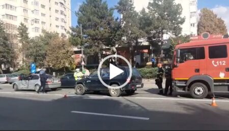 Video: Accident în Pitești, două autoturisme implicate