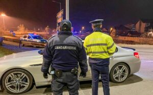 Argeș: Jandarmii în acțiune! Masca și certificatul verde la control