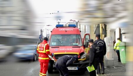 Ambulanță SMURD implicată în accident