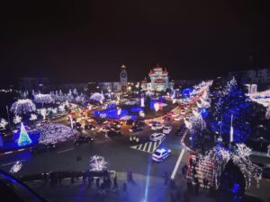 Orașul Mioveni a îmbrăcat straiele de sărbătoare