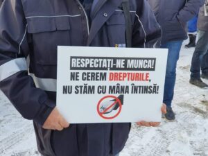 Sute de angajați de la OMV Petrom protestează astăzi