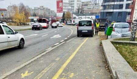 Pitești/Craiovei: Bloc cu probleme, pietoni și bicicliști cu mai mari probleme